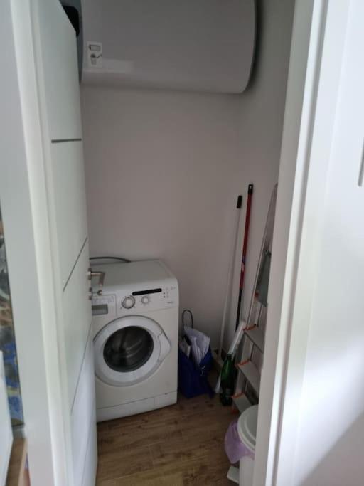 Studio Apartman Bojana 34M2,Free Wifi,Parking Sisak Exteriör bild